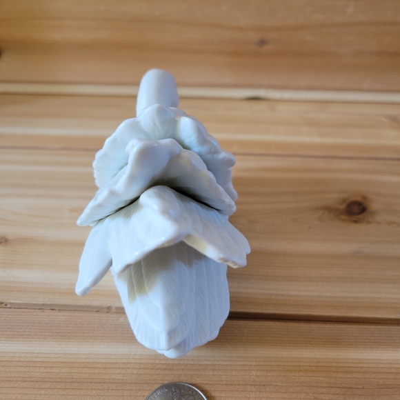 Royal Heritage swan - Picture 3 of 5